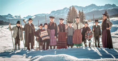 Die Riederinger Hirtenkinder in einer Aufnahme von 2022 auf der Winkelmoosalm.Foto Dominik Schachten