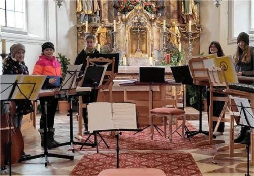 Die Schüler der Musikschule Neubeuern zauberten mit ihren Klängen eine harmonische Atmosphäre.Foto Musikschule