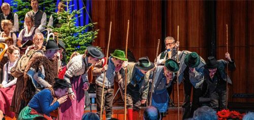 Die talentierte Kindergruppe während der bezaubernden Aufführung beim Rosenheimer Adventsingen.Foto nitzsche