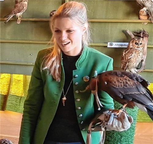 Katharina Aschauer, Kreisvorsitzende der Jäger im Wasserburger Land, betont, man töte nicht wahllos Tiere. Foto Rieger
