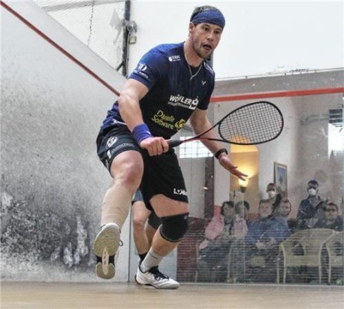 Rudi Rohrmüller ist die Nummer eins des Rosenheimer Squashvereins. Foto re