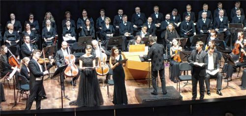 Sorgten für ergreifende Stimmung: Mezzosopran Bianca Andrew, Sopran Elena Villalón, Tenor Michael Porter (von links).Foto .Füchtner