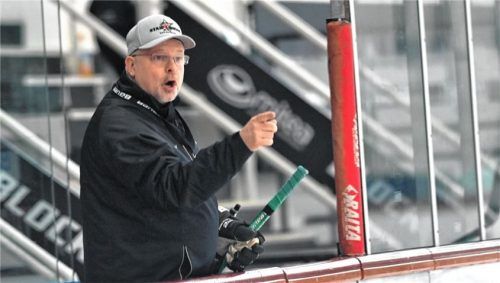 Starbulls-Trainer Jari Pasanen hatte zuletzt seine Spieler scharf kritisiert. Foto Ziegler