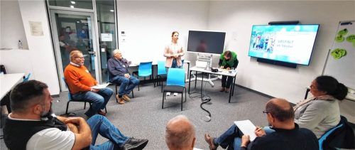 Wertvolle Tipps für die Vereinsarbeit gaben die Leitungen der Bildungskoordination, der Ehrenamtskoordination und der Fachstelle Inklusion. Foto  Landratsamt Rosenheim