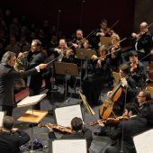 Lichtspiele zwischen Mozart und Moderne