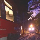 „Äh … da steht der Zug vor eahm“