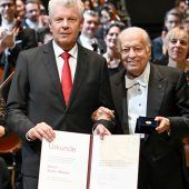 Goldene Ehrenmünze für Zubin Mehta