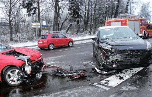 An beiden beteiligten Fahrzeugen entstand wirtschaftlicher Totalschaden. Foto Reisner