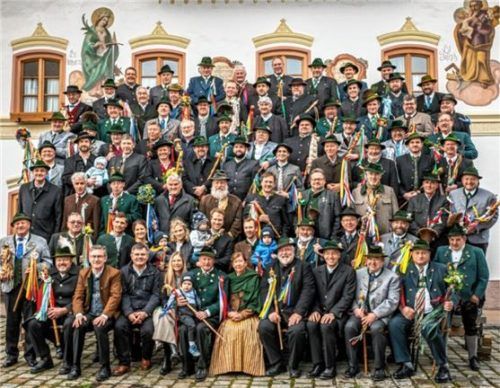 Außergewöhnliche Zusammenkunft: Das Treffen der Hochzeitslader fand in Törwang statt.