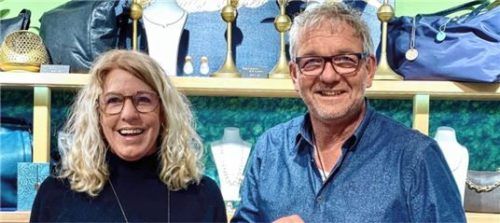 Christine und Joachim Köstler von Szenario spendeten 1500 Euro für die Lichtblick Seniorenhilfe e.V.
