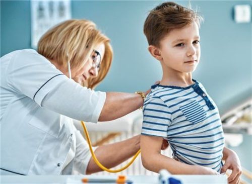 Die Ausbildung zum Gesundheits- und Kinderkrankenpfleger kann auch in Teilzeit erfolgen und dauert dann fünf Jahre. Foto adobe stock/Kalim