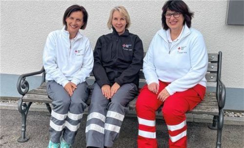 Die neuen Rosenheimer Helferinnen (von links) Helga Kioltyka sowie Corinna Caspi und Birgit Anzer bereichern das Team. Foto BRK