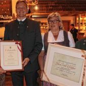 Für besondere Verdienste geehrt