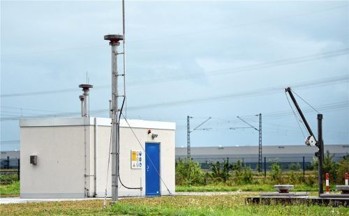 Ein Geothermie-Sondenplatz Poing bei München: Wände wackeln, Gläser klirren im Geschirrschrank – immer wieder bebt in Poing laut Medienberichten die Erde, wenn auch nur leicht. Genau das befürchten die Vogtareuther bei Probebohrungen in ihrer Gemeinde auch. Foto Andreas Gebert/dpa