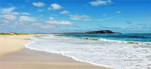 Eins der besten Rezepte gegen Winterblues: eine Katamaran-Kreuzfahrt auf der Insel Sal. Foto TUI Group