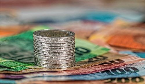 Gute Verdienstmöglichkeiten sind laut einer Umfrage der der Wirtschaftsjunioren Deutschland (WJD) für die Generation Z das ausschlaggebende Argument für einen Beruf.