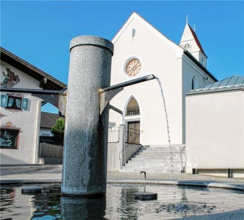 In Hochstätt wurde bereits der Dorfplatz neugestaltet. Nun fand die Dorferneuerung ein frühzeitiges Ende.Foto heinz