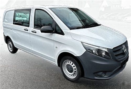 Mit einem solchen Kleintransporter waren die Täter geflüchtet. Foto  Polizeipräsidium Oberbayern Süd