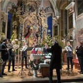 Hörnerensemble spielt sich in die Herzen der Zuschauer