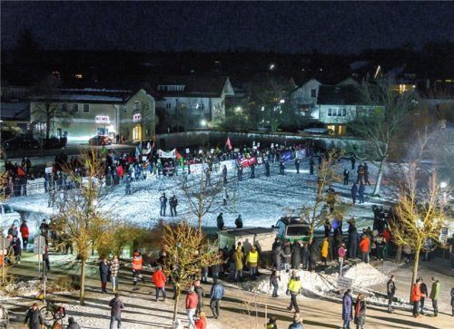 Veranstalter und Polizei zogen nach dem Demo-Marathon in Rott eine positive Bilanz. Fotos Klemmer