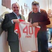 „Eine Legende  verlässt das Gelände“