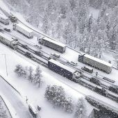 Schnee-Chaos am Brenner