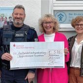 Bundespolizei bringt Kinderschutzbund große Freude