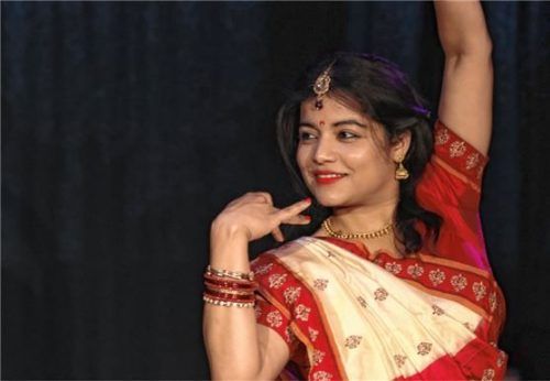 Aischarya Brahma vermittelte dem Publikum die spirituelle Seite der indischen Tanzkunst.Foto affekt