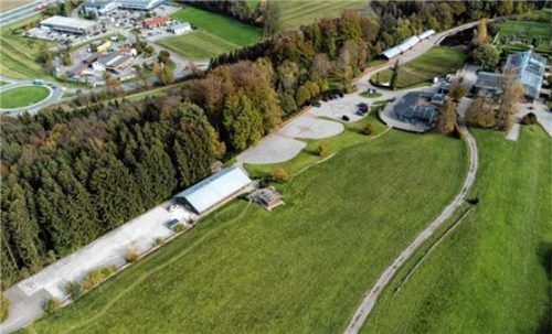 Am Hitzelsberg soll ein Chalet-Dorf entstehen. Foto berger