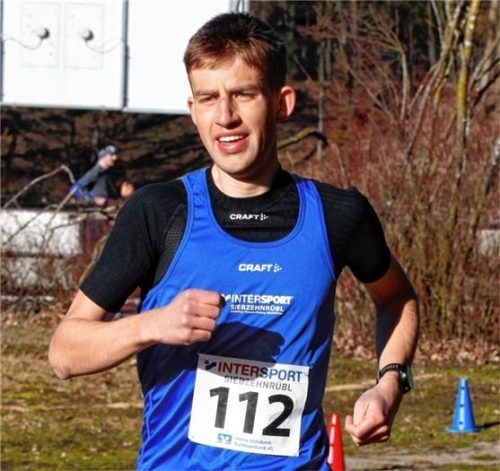 Anian Rottmüller vom PTSV Rosenheim wurde Gesamtzweiter im Hauptlauf und siegte bei den Männern. Fotos Ludwig Stuffer
