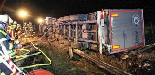 Bei dem Unfall entstand ein Schaden von 100000 Euro. Reisner