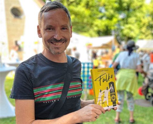 Bernhard Straßer, renommierter Autor aus Traunstein, präsentiert seinen Roman „Falko“ am 26. Februar in der Stadtbibliothek Rosenheim. Foto Evi Dettl