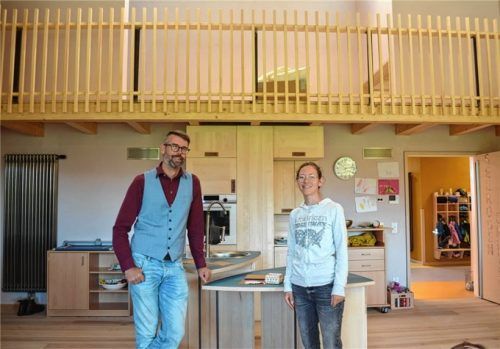Bürgermeister Stefan Kattari besuchte den neuen Kindergarten an der Gänsbachstraße.