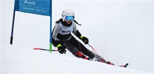 Christina Reheis siegte im Riesenslalom und Slalom in der U12.Foto Claudia Reichl