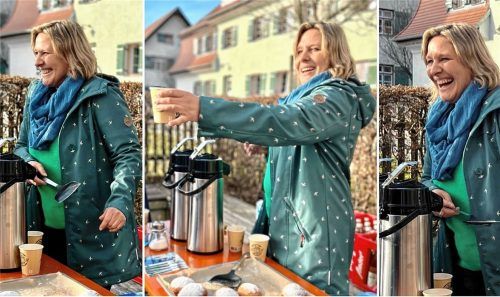 Daniela Dobner ist die neue Leiterin des „Mangfalltreffs“. Sie möchte das Bürgerhaus zu einem Anlaufpunkt für alle Altersgruppen machen. Kürzlich holte sie die Faschingsgarden ins Haus, um bei Krapfen und Punsch die Generationen zusammenzubringen. Foto David