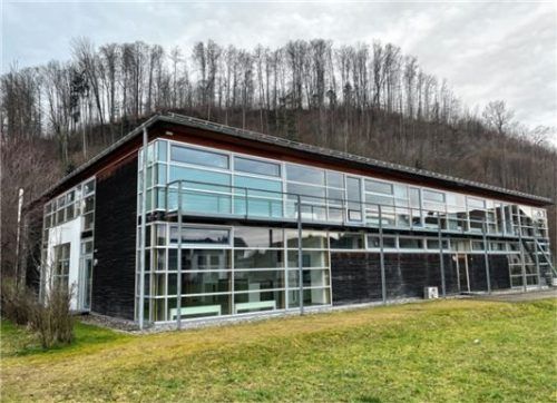 Das „neue“ Rathaus ein Glücksgriff für die Gemeinde: ein Bestandsbau, der dennoch die Anforderungen an ein modernes Rathaus nahezu perfekt erfüllt.