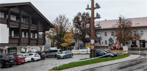 Der Maibaumplatz wurde in die Dorferneuerung mit einbezogen.