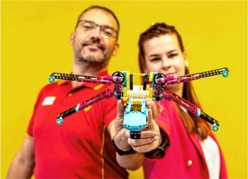 Die Gründer des Unternehmens „Liga der Roboter“, Evgenii Charikov und Anna Ovchinnikova. Foto liga der roboter
