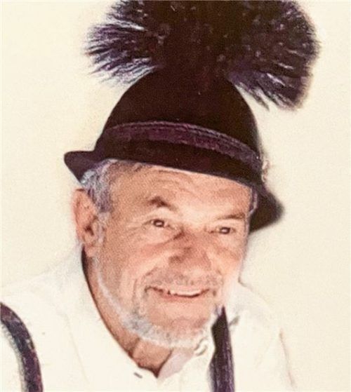 Hans Weiß, der „Wirtei“, war 30 Jahre Gemeinderat und bis 2002 Zweiter Bürgermeister am Samerberg. Foto Hötzelsperger
