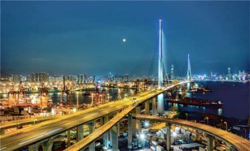 Hongkong ist von einem riesigen Brückennetz durchzogen. Foto Hong Kong Tourism Board/akz-o