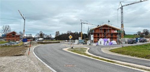 In Kammer entsteht ein Baugebiet mit stimmigem städtebaulichem Konzept, das viele wichtige Belange einer zeitgemäßen Wohnbebauung berücksichtigt. Die ersten Gebäude sind bereits errichtet.