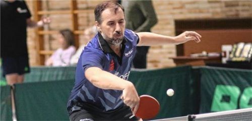 Kolbermoors Boris Pranjkovic war im Spitzenspiel nach seiner Fußverletzung doch wieder dabei.Foto Gerhard Erlich