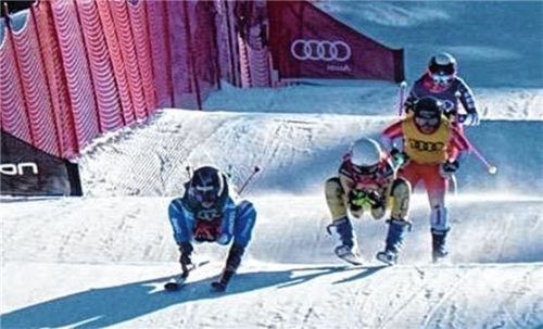 Luisa Klapprott (links) holte ihren ersten Podestplatz.Foto re