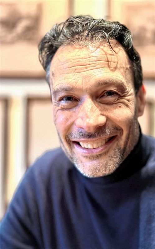 Nach Rosenheim zurückgekehrt: Manfred Stecher gibt mit seiner Gruppe am Samstag, 16. März, ein Konzert im Ballhaus.Foto janka