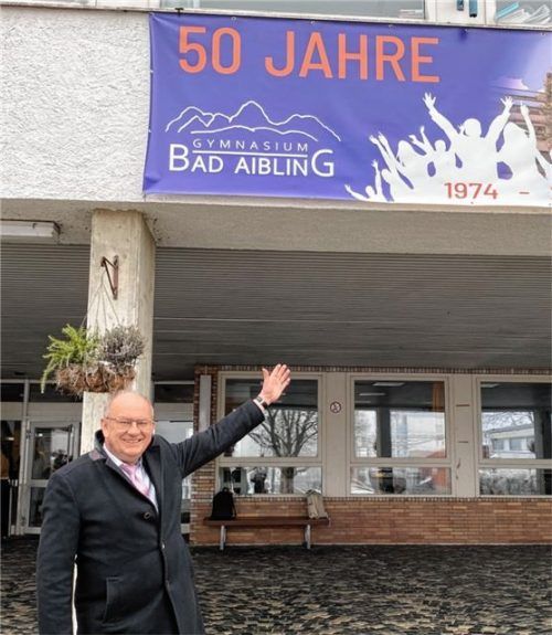 50 Jahre Gymnasium Bad Aibling: Bei den Feierlichkeiten im Jubiläums-Schuljahr soll für alle etwas dabei sein, sagt Schulleiter Michael Beer. Foto Lagler