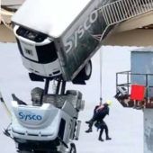 Dramatische Rettung auf einer Brücke