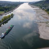 Auf dem Rhein fahren Schiffe ferngesteuert