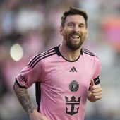 Auf Serviette:  Messi-Vertrag wird versteigert