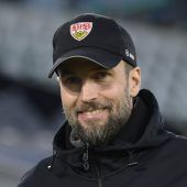 VfB bindet Erfolgstrainer Hoeneß bis 2027