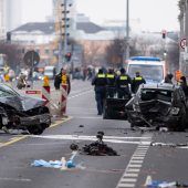 Mutter und Kind tot: Unfallfahrer (83) fuhr wohl zu schnell